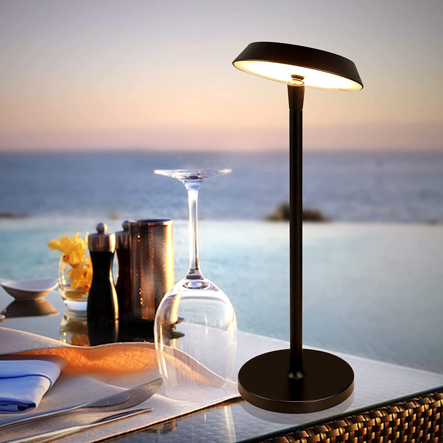 A107 Lampa LED Gentile Negru