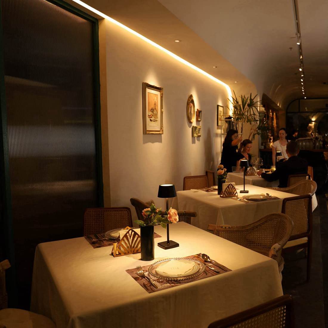 A104 Lampa LED Candia Negru